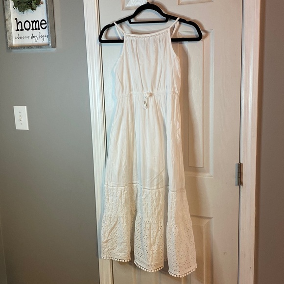 White summer dress - Picture 2 of 8